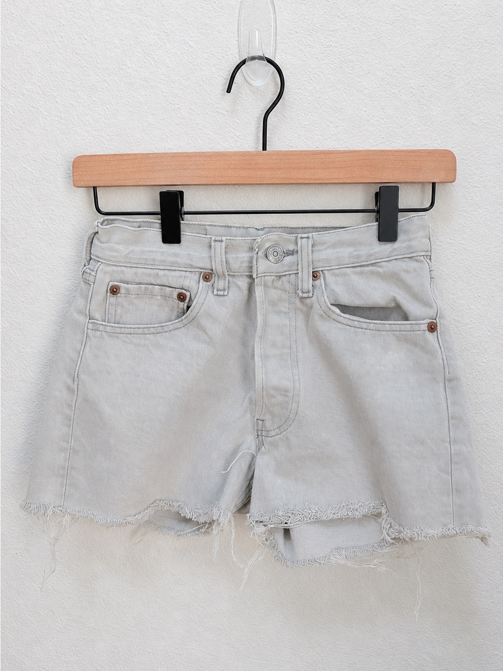 Levis Cutoff Denim Shorts Distressed High Rise Raw Hem Cotton Light Gray Size 26